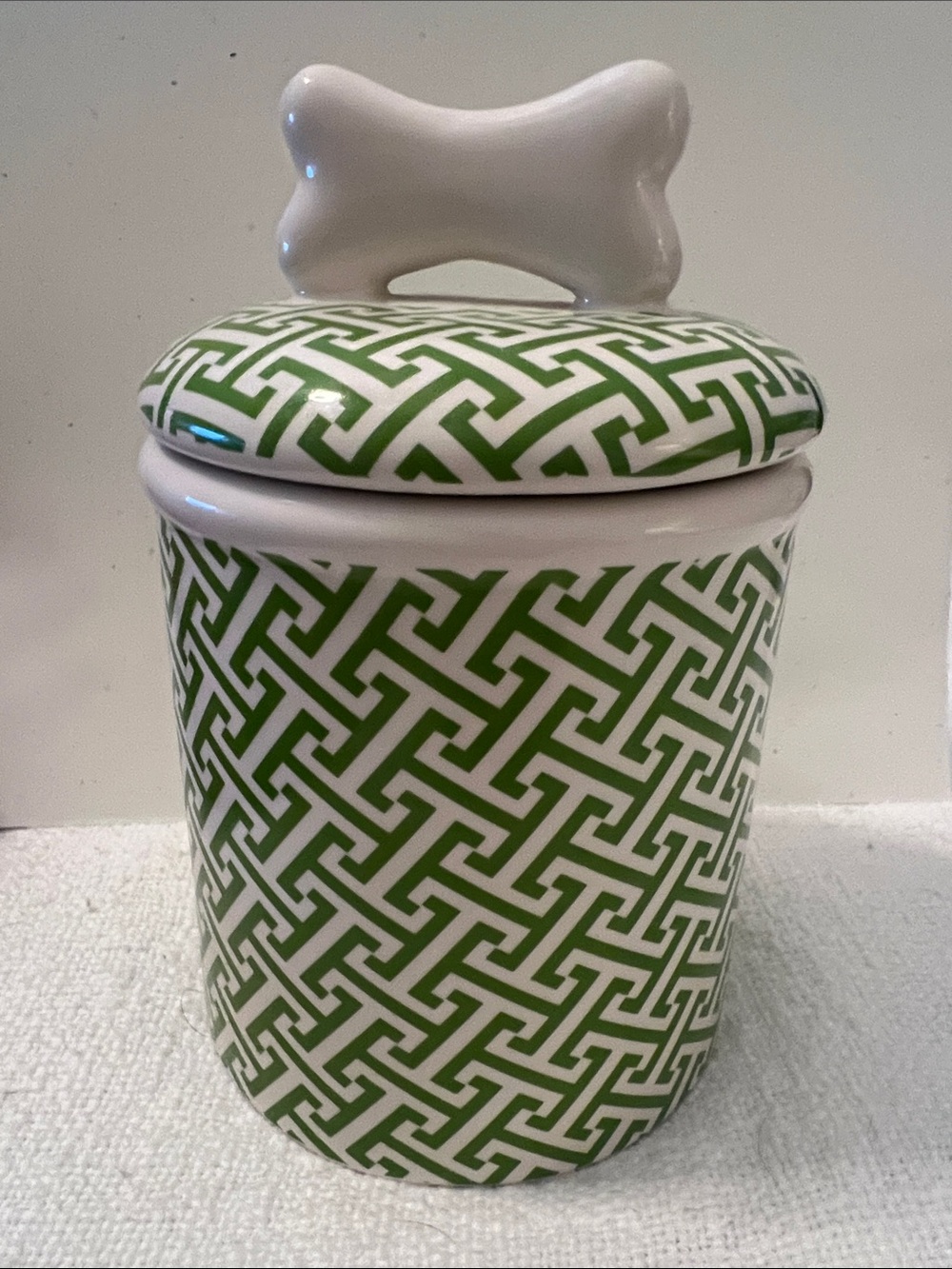Ballard Designs Preston Green Trellis Ceramic Pet Treat Jar With Bone Handle Top